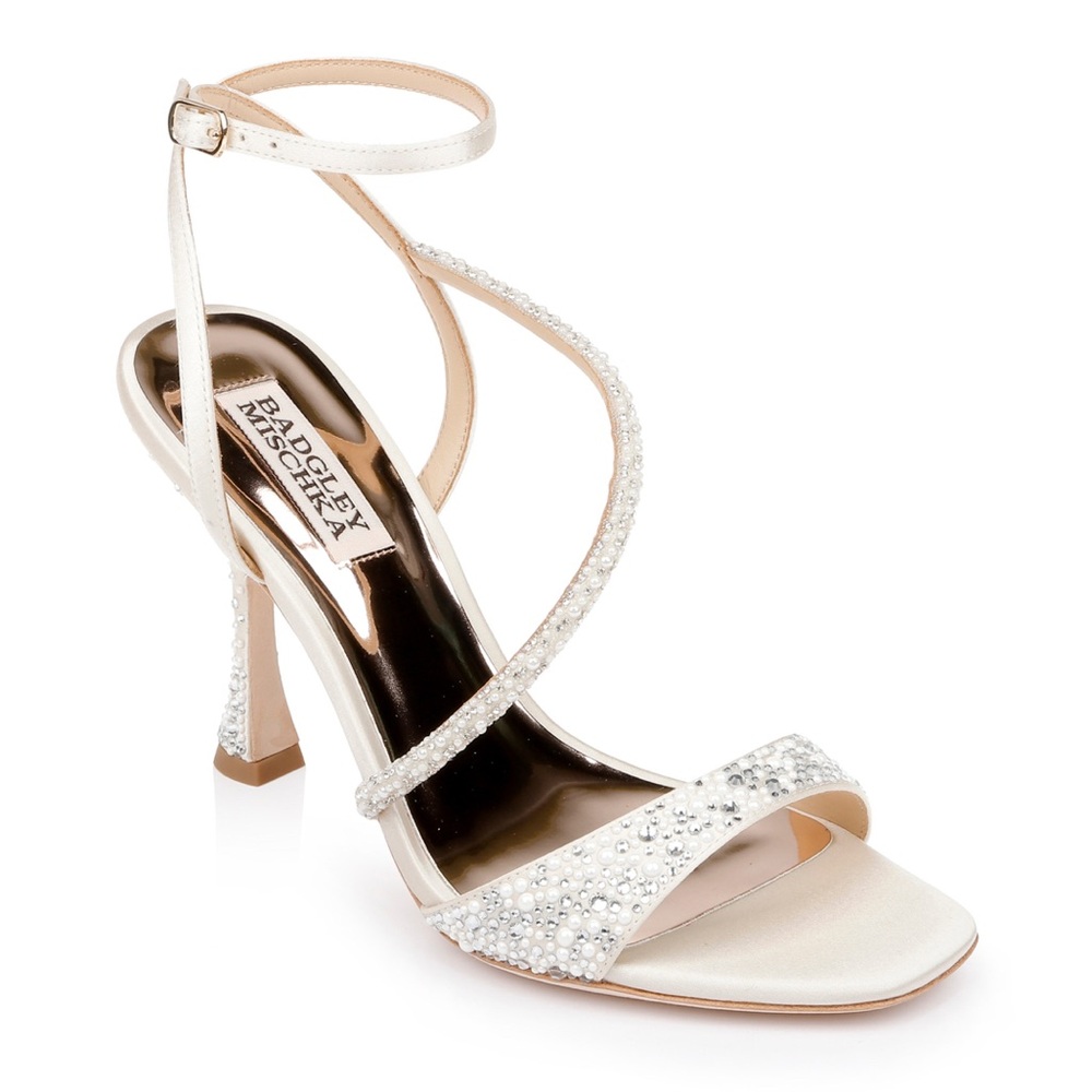 🆕 Badgley Mischka Sally Ivory Satin Rhinestone Heels 9.5 Bridal Wedding Stiletto